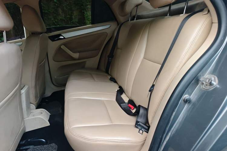 Used Volkswagen Bora 2012 1.6L Automatic Fashion Edition Left Rear Seat