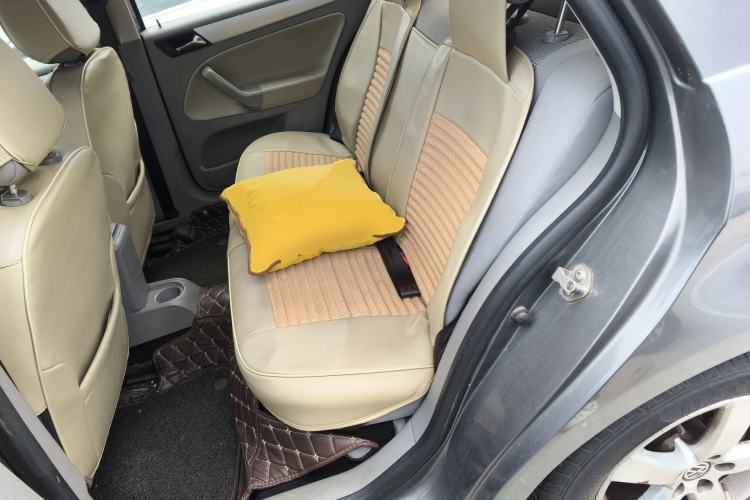 Used Volkswagen Bora 2012 1.6L Automatic Fashion Edition Left Rear Seat