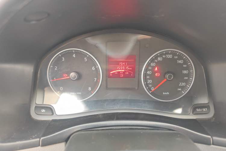 Used Volkswagen Bora 2012 1.6L Manual Fashion Edition Odometer Close Up