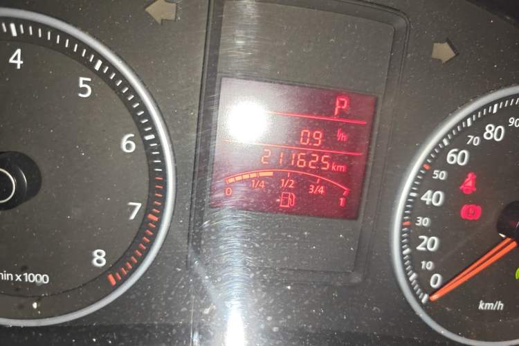 Used Volkswagen Bora 2012 1.6L Automatic Fashion Edition Odometer Close Up
