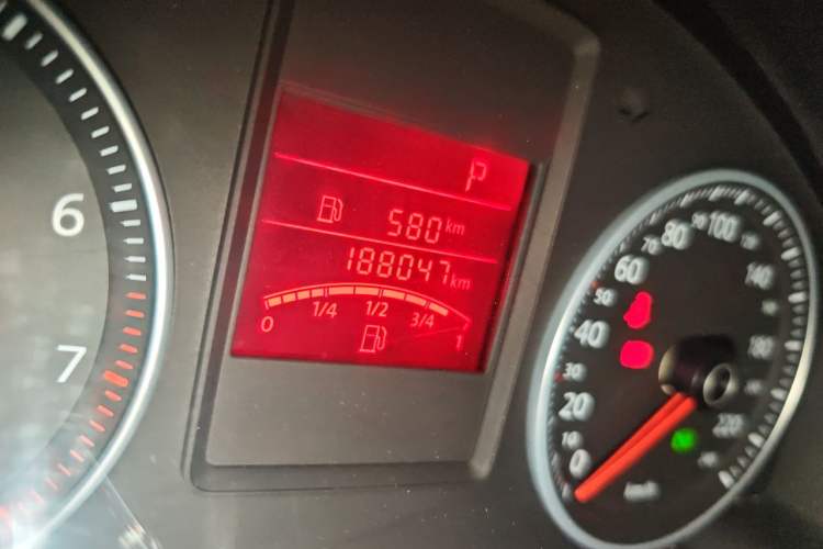 Used Volkswagen Bora 2012 1.6L Automatic Fashion Edition Odometer Close Up