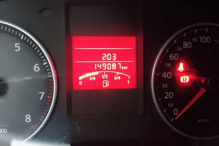Used Volkswagen Bora 2012 1.6L Manual Comfort Model Odometer Close Up