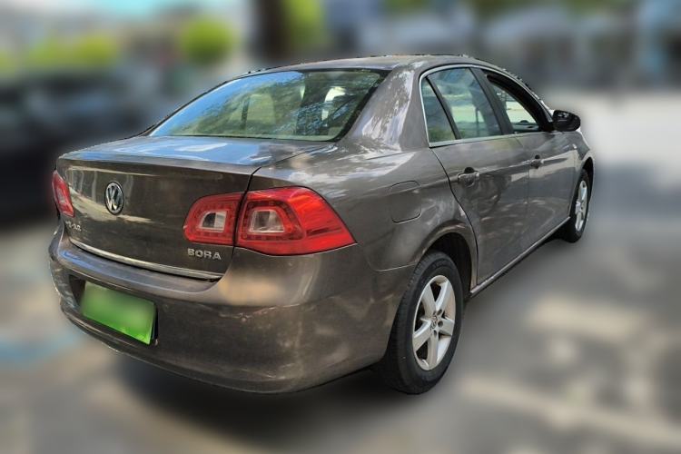 Used Volkswagen Bora 2012 1.6L Automatic Fashion Edition Rear Right 45 Deg
