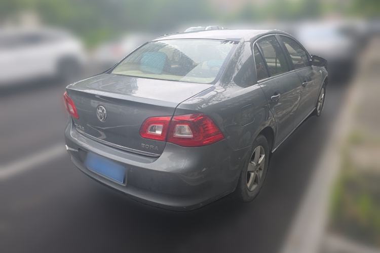 Used Volkswagen Bora 2012 1.6L Automatic Fashion Edition Rear Right 45 Deg