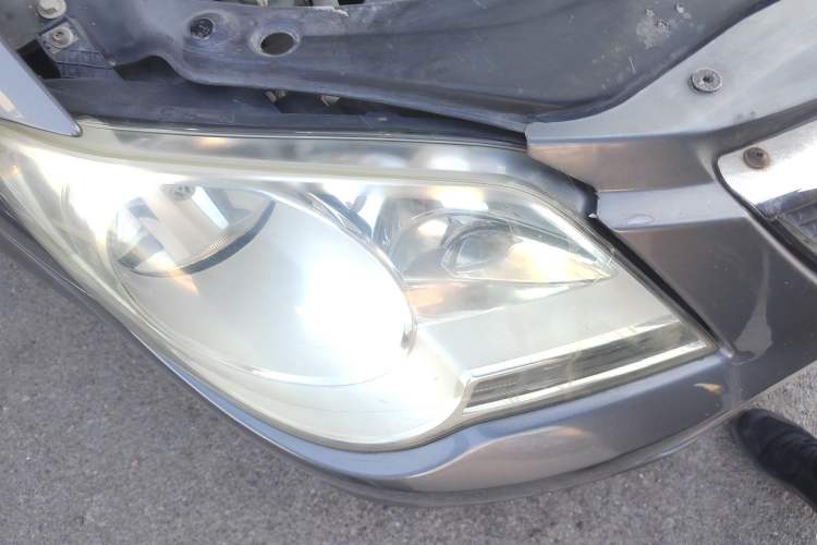 Used Volkswagen Bora 2012 1.6L Manual Comfort Model Right Front Headlight