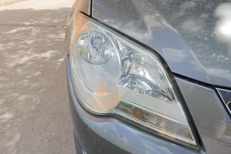 Used Volkswagen Bora 2012 1.6L Automatic Fashion Edition Right Front Headlight