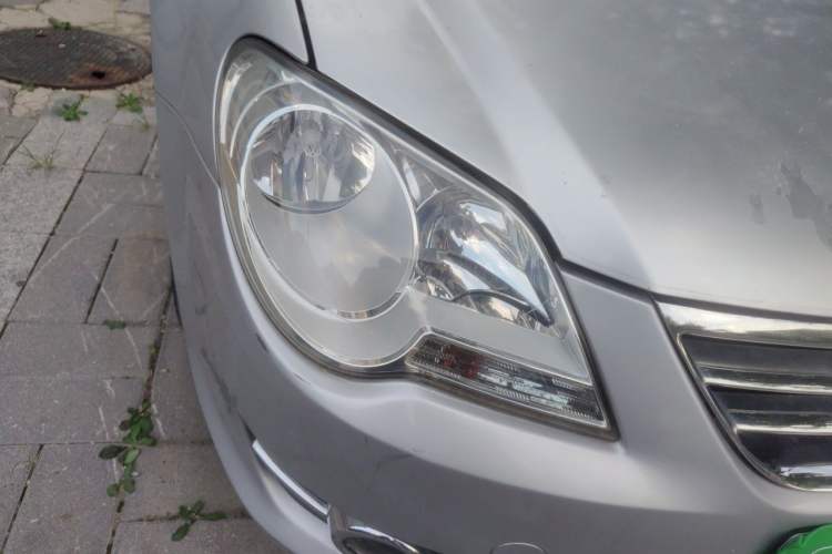 Used Volkswagen Bora  Right Front Headlight