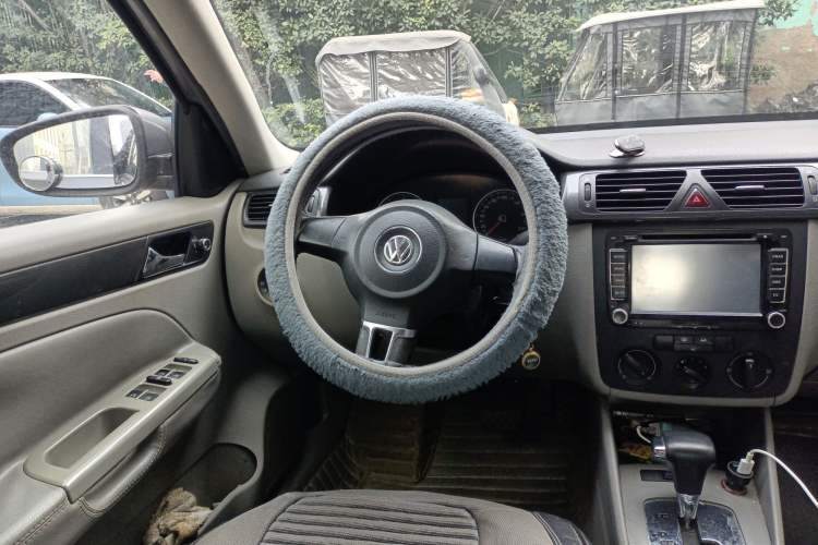 Used Volkswagen Bora 2012 1.6L Automatic Comfortable Value Edition Steering Wheel