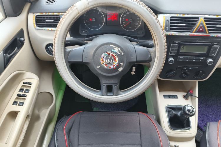 Used Volkswagen Bora 2012 1.6L Manual Fashion Edition Steering Wheel