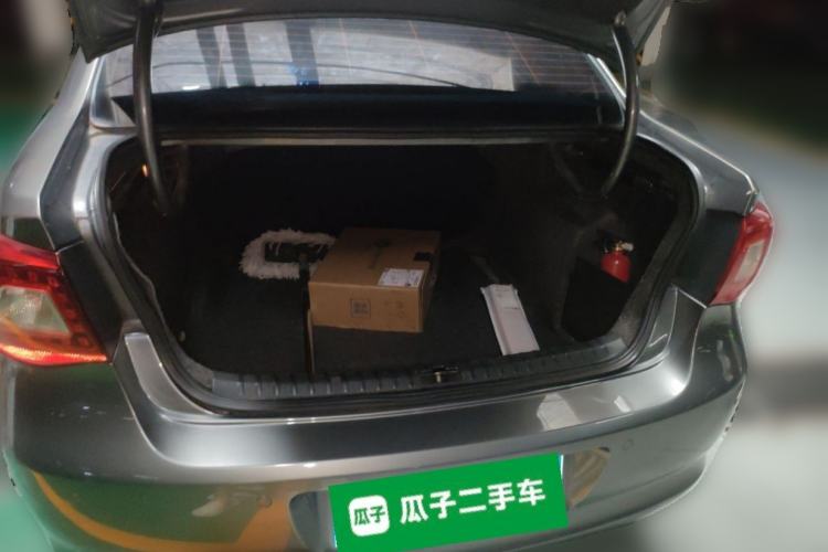 Used Volkswagen Bora 2012 1.6L Automatic Fashion Edition Trunk