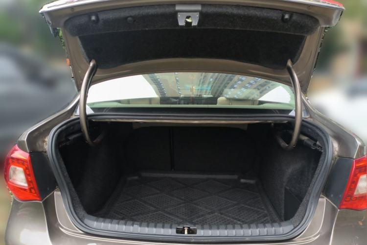 Used Volkswagen Bora 2012 1.6L Manual Comfort Model Trunk