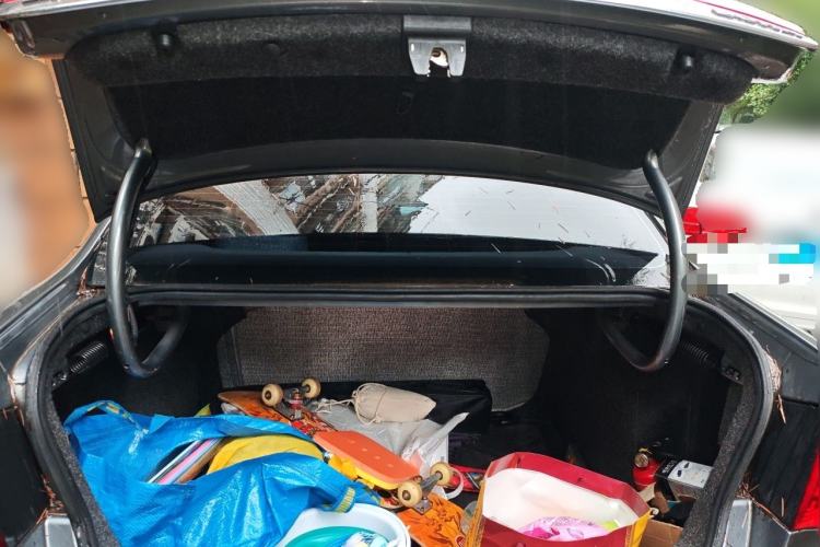 Used Volkswagen Bora 2012 1.6L Manual Fashion Edition Trunk