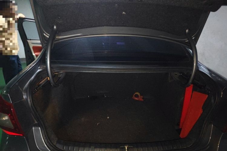 Used Volkswagen Bora 2012 1.6L Manual Fashion Edition Trunk