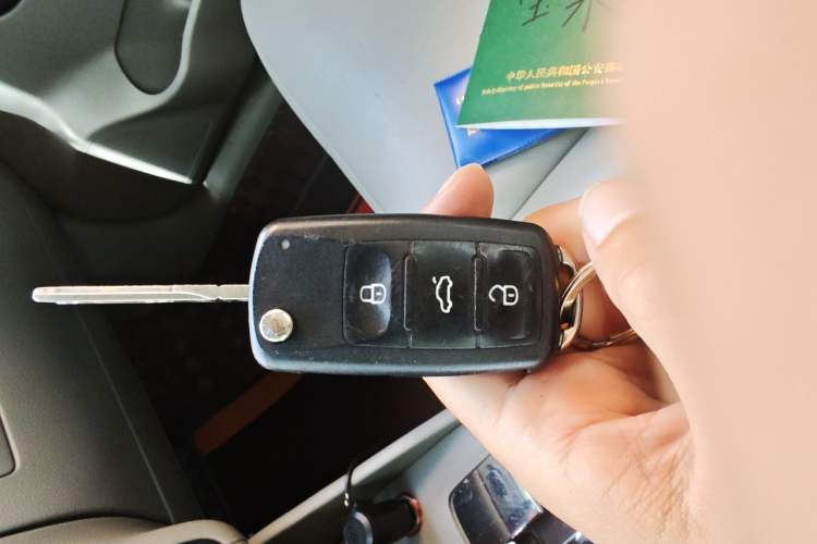 Used Volkswagen Bora 2012 1.6L Automatic Fashion Edition Vehicle Key