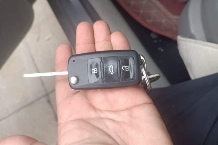 Used Volkswagen Bora 2012 1.6L Automatic Comfort Edition Vehicle Key