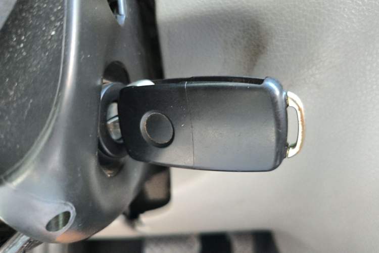 Used Volkswagen Bora 2012 1.6L Automatic Fashion Edition Vehicle Key
