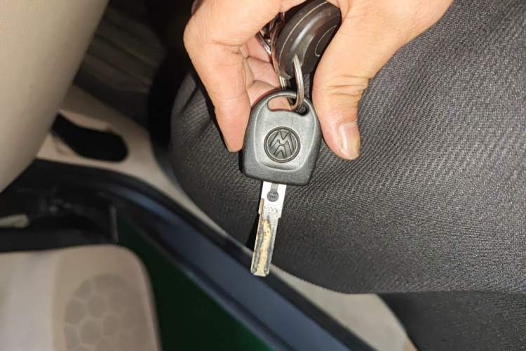 Used Volkswagen Bora 2012 1.6L Manual Fashion Edition Vehicle Key