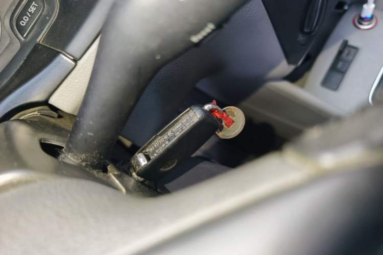 Used Volkswagen Bora 2012 1.6L Manual Comfort Model Vehicle Key