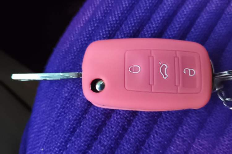 Used Volkswagen Bora 2012 1.6L Manual Comfort Model Vehicle Key