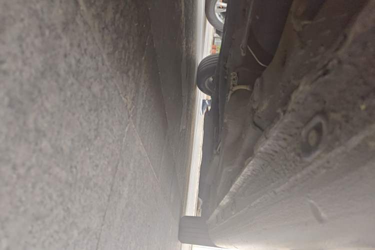 Used Volkswagen Bora 2012 1.6L Manual Comfort Model Chassis Rear Right