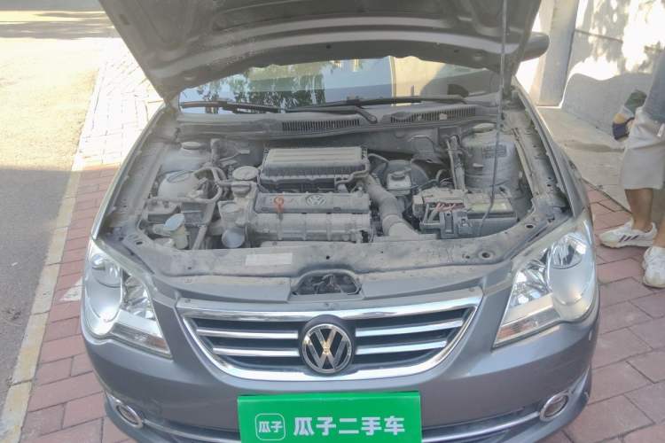 Used Volkswagen Bora 2012 1.6L Automatic Fashion Value Edition Engine Bay