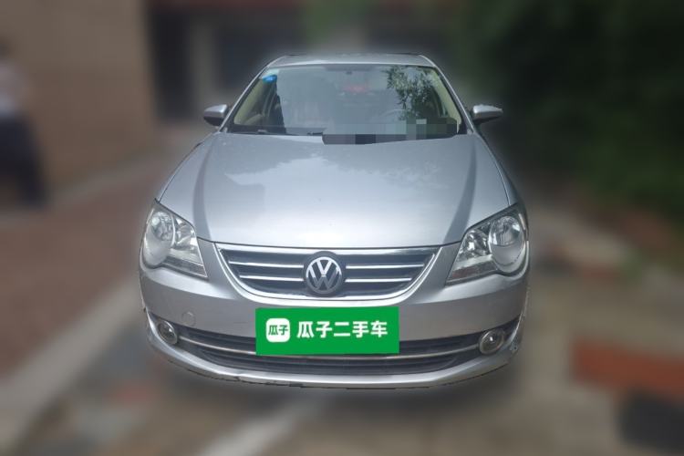 Used Volkswagen Bora 2012 1.6L Manual Fashion Edition Front