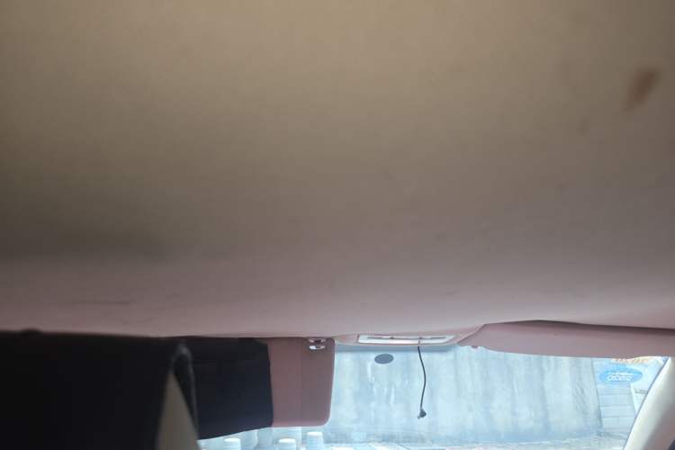 Used Volkswagen Bora 2012 1.6L Manual Fashion Edition Headliner