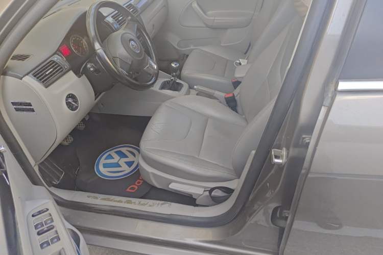 Used Volkswagen Bora 2012 1.6L Manual Comfort Model Left Front Seat