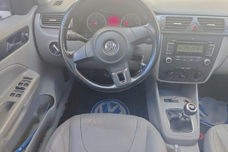 Used Volkswagen Bora 2012 1.6L Manual Comfort Model Steering Wheel