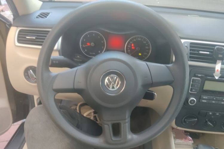 Used Volkswagen Bora 2012 1.6L Automatic Fashion Value Edition Steering Wheel