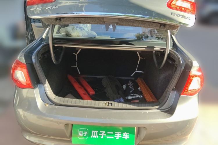 Used Volkswagen Bora 2012 1.6L Automatic Fashion Value Edition Trunk