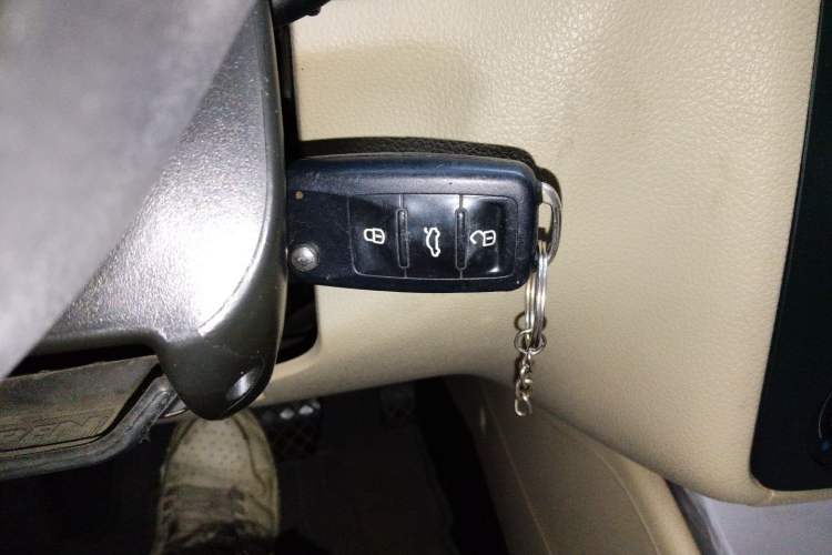 Used Volkswagen Bora 2012 1.6L Automatic Fashion Edition Vehicle Key