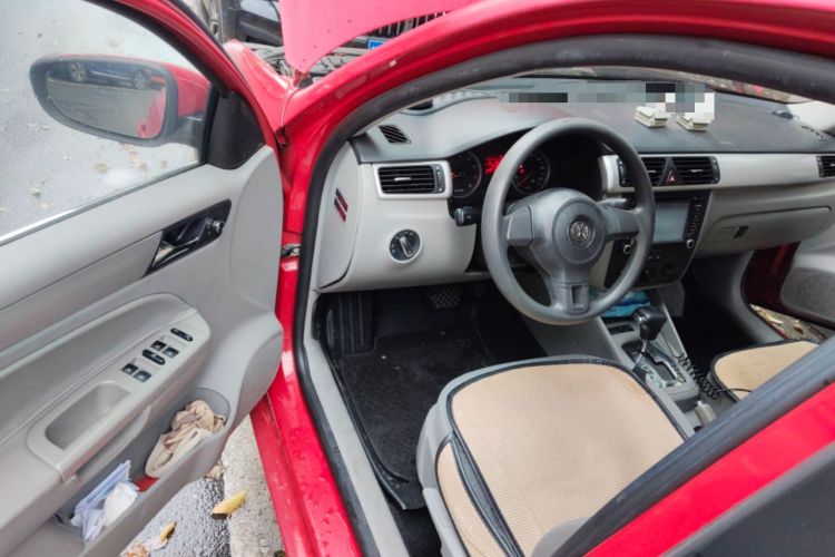 Used Volkswagen Bora 2012 1.6L Automatic Fashion Edition Driver Seat