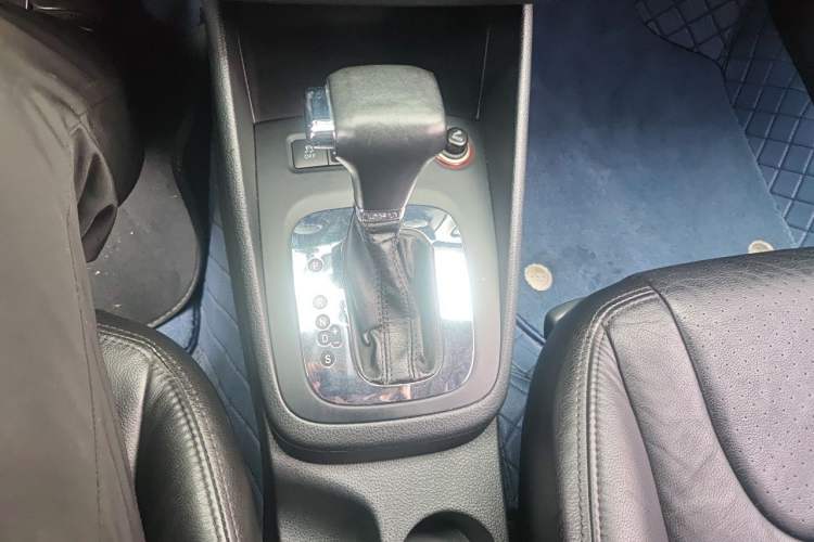 Used Volkswagen Bora 2012 1.4T Automatic Luxury Version Gear Lever