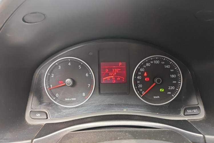 Used Volkswagen Bora 2012 1.6L Automatic Fashion Edition Instrument Cluster