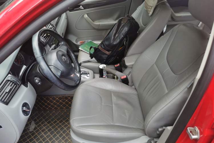 Used Volkswagen Bora 2012 1.6L Automatic Comfort Edition Left Front Seat