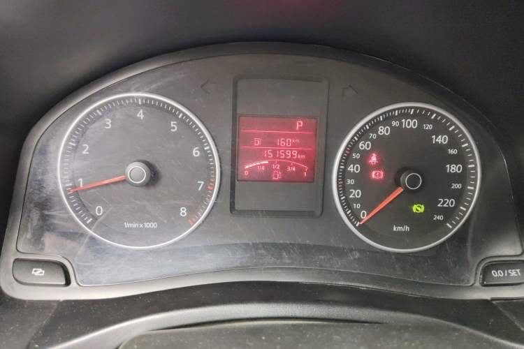 Used Volkswagen Bora 2012 1.6L Automatic Fashion Edition Odometer Close Up