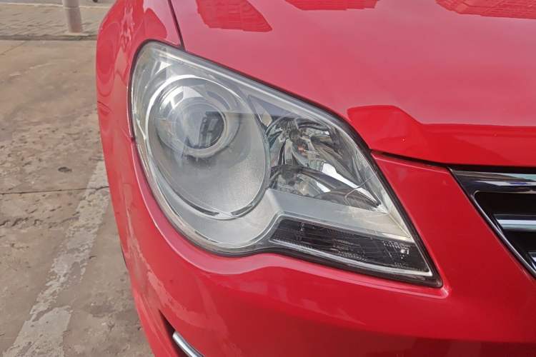Used Volkswagen Bora 2012 1.4T Automatic Luxury Version Right Front Headlight