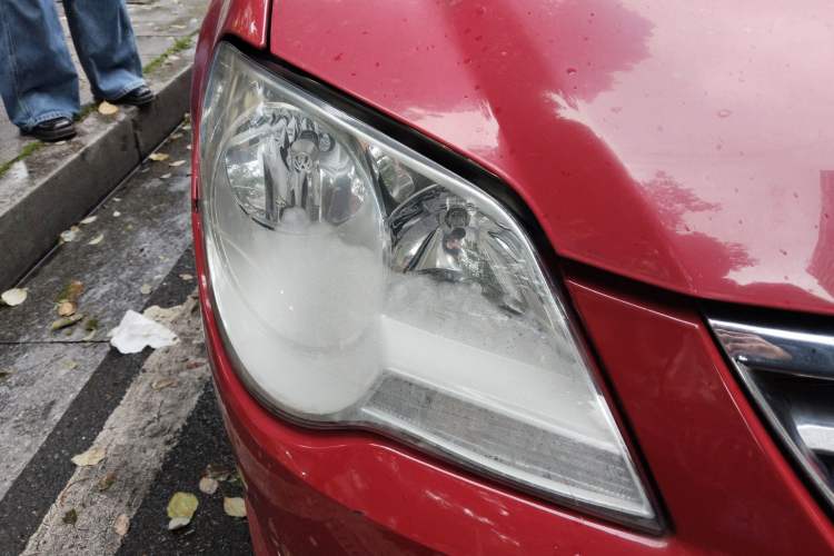 Used Volkswagen Bora 2012 1.6L Automatic Fashion Edition Right Front Headlight