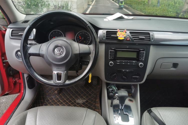 Used Volkswagen Bora 2012 1.6L Automatic Comfort Edition Steering Wheel
