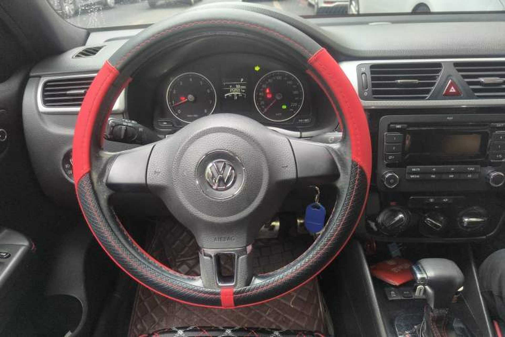 Used Volkswagen Bora 2012 1.4T Automatic Comfort Edition Steering Wheel