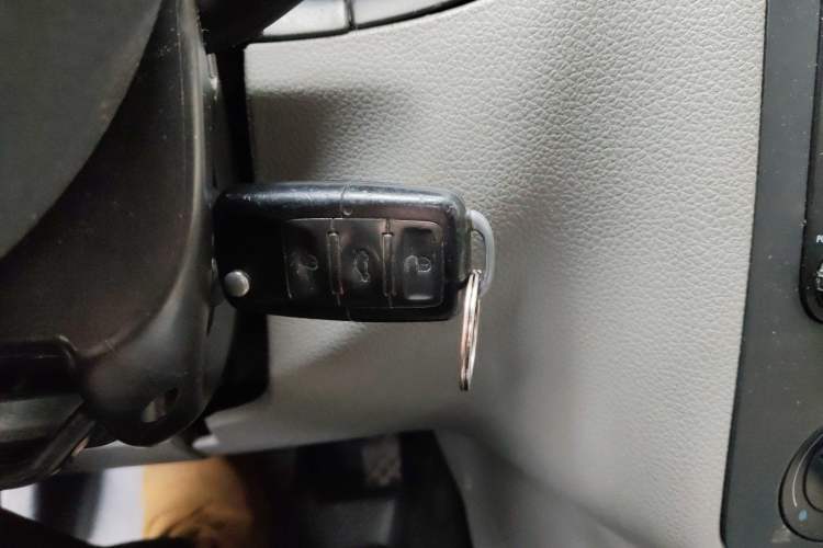 Used Volkswagen Bora 2012 1.6L Automatic Fashion Edition Vehicle Key
