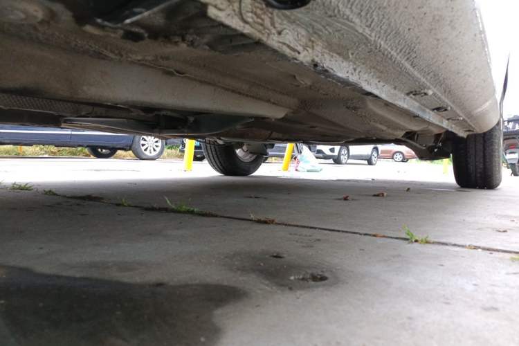Used Volkswagen Bora 2012 1.6L Automatic Fashion Edition Chassis Front Left