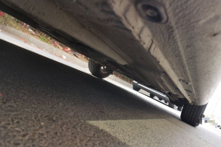 Used Volkswagen Bora 2012 1.6L Automatic Comfort Edition Chassis Front Left