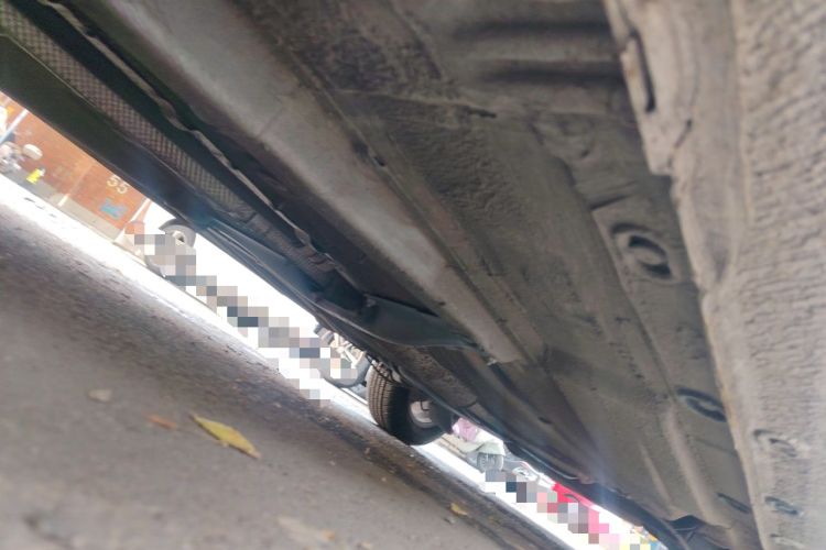 Used Volkswagen Bora 2012 1.6L Manual Fashion Edition Chassis Front Left