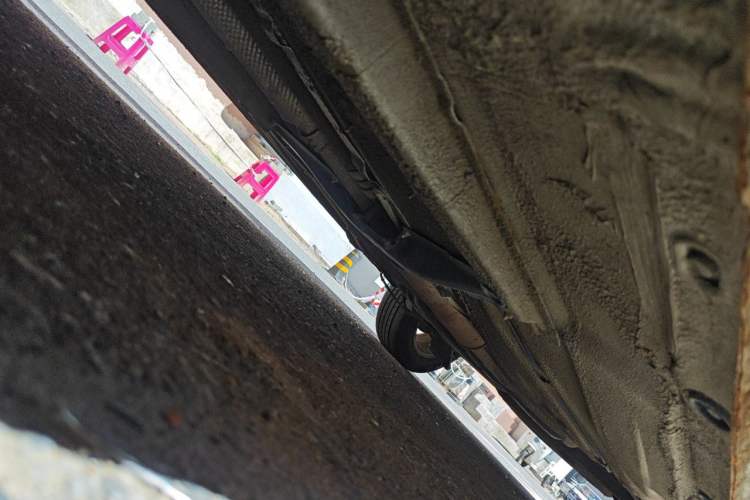 Used Volkswagen Bora 2012 1.6L Manual Fashion Edition Chassis Front Left