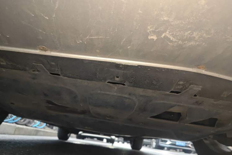 Used Volkswagen Bora 2012 1.6L Manual Fashion Edition Chassis Front