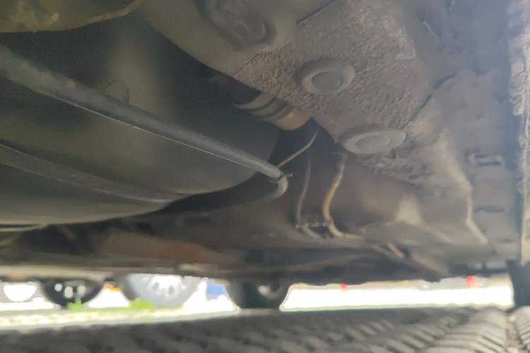 Used Volkswagen Bora 2012 1.6L Automatic Fashion Edition Chassis Rear Right