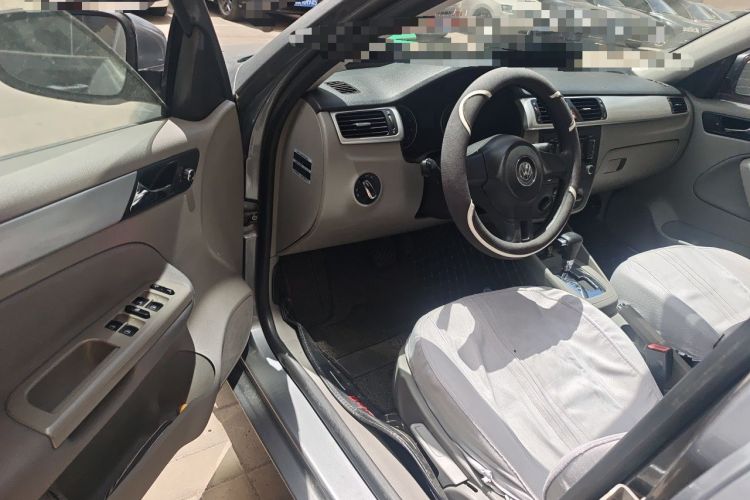 Used Volkswagen Bora 2012 1.6L Automatic Fashion Edition Driver Seat
