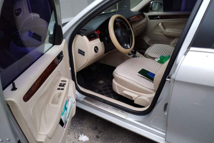Used Volkswagen Bora 2012 1.6L Automatic Comfortable Value Edition Driver Seat